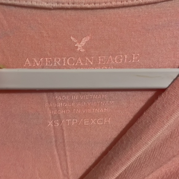 3/$15💛 🦅American Eagle Outfitters top🦅 - Picture 3 of 4